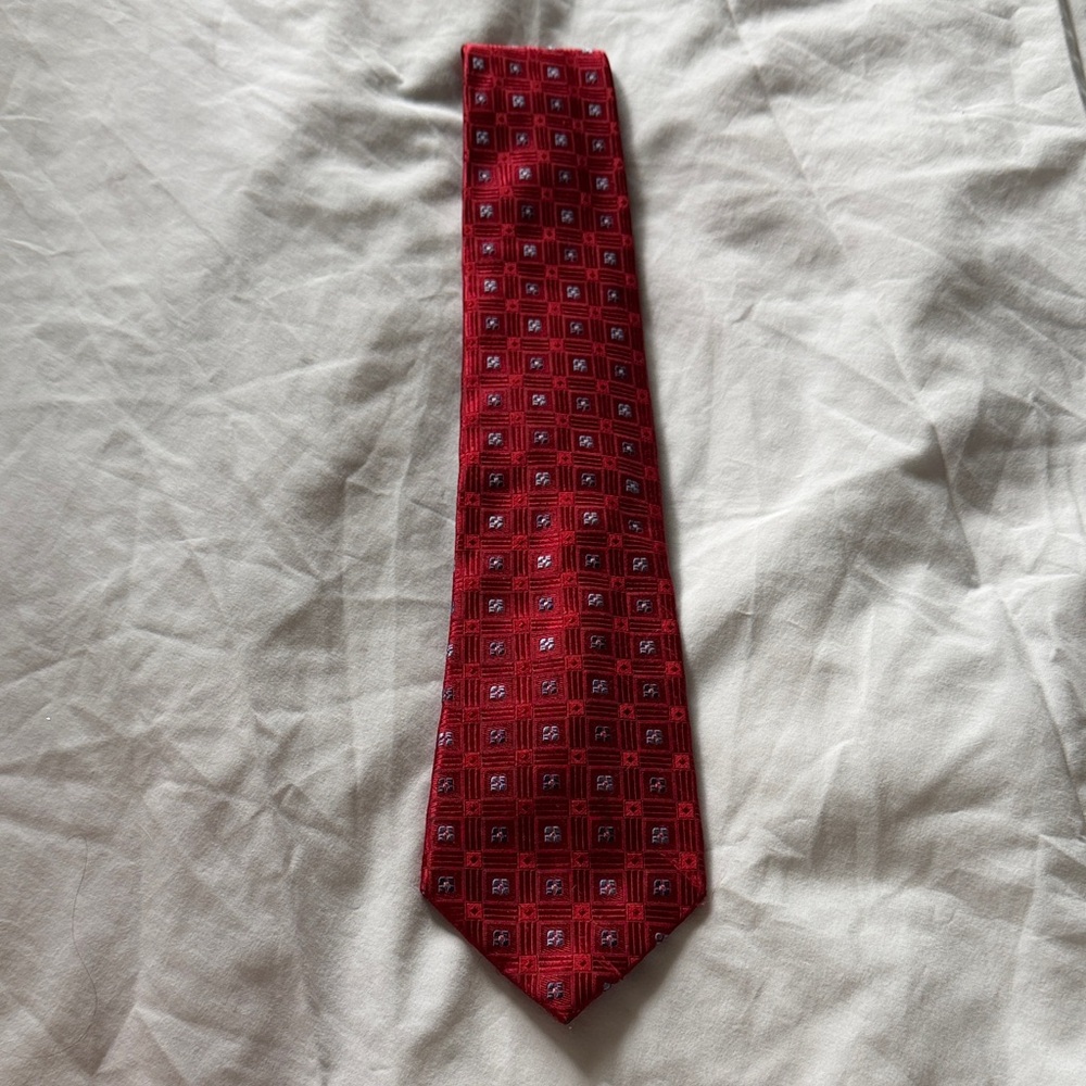 Club Room Red and Black Patterned Tie